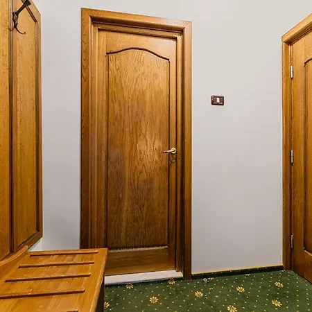 Casa Viorel Jacuzzi & Saunas 3* Poiana Brašov